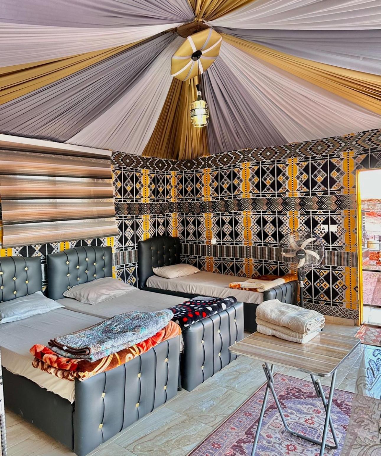 Rum Flower Bubbles Luxury Camp Wadi Rum Exteriér fotografie