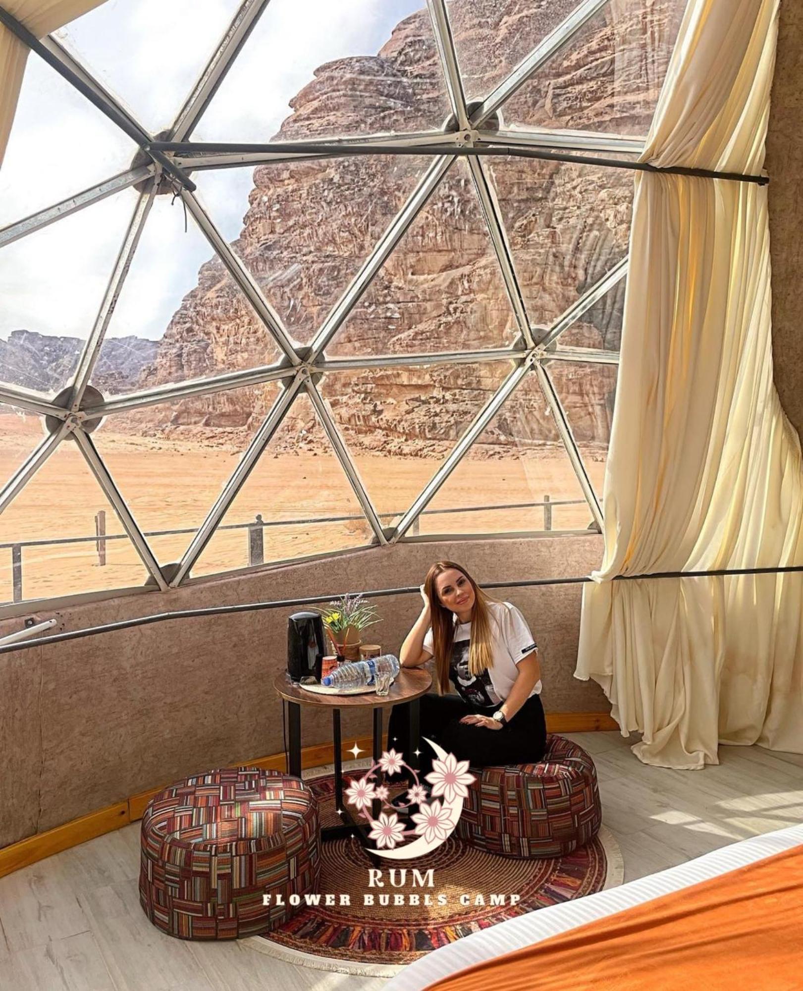 Rum Flower Bubbles Luxury Camp Wadi Rum Exteriér fotografie