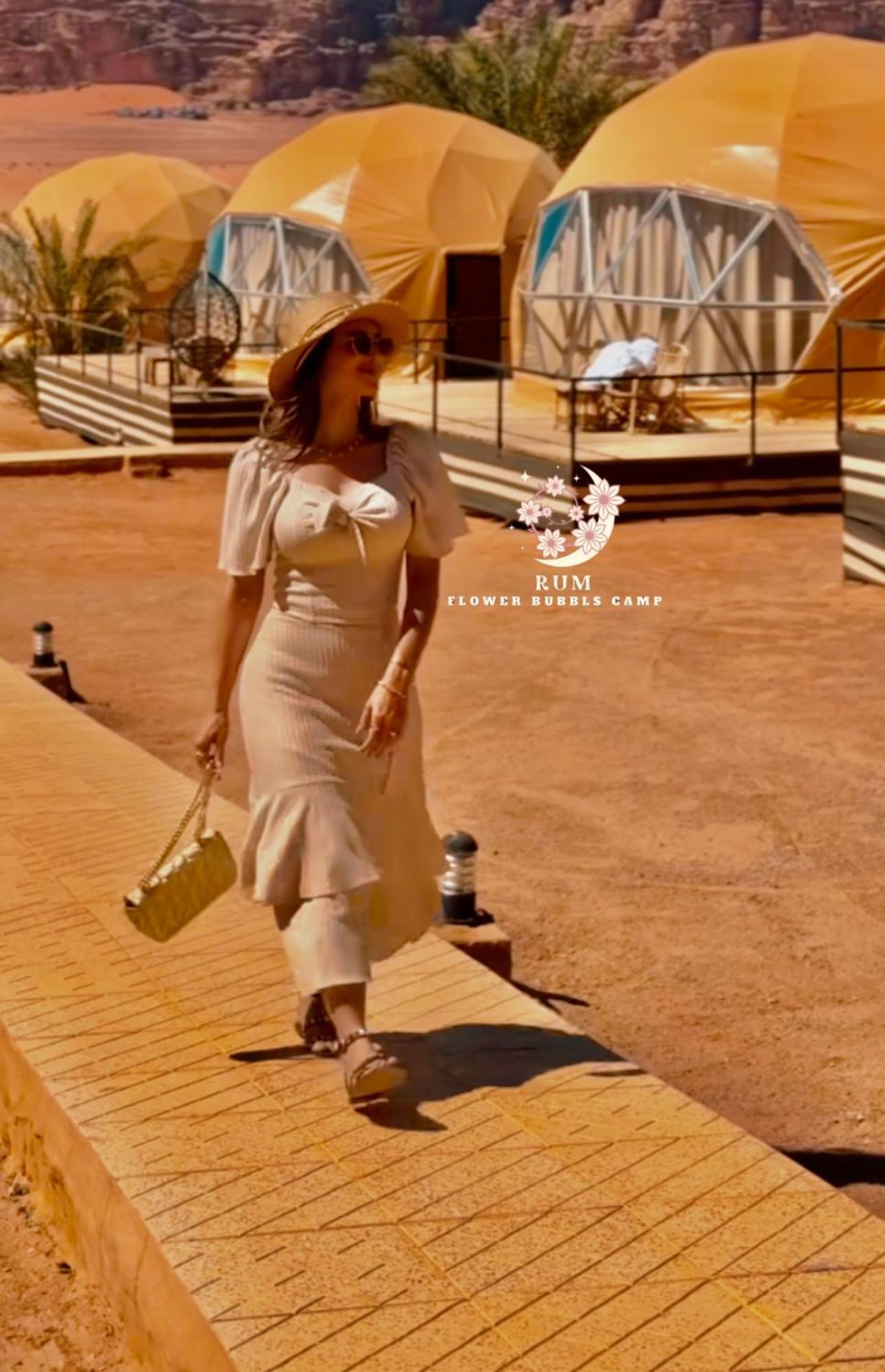 Rum Flower Bubbles Luxury Camp Wadi Rum Exteriér fotografie