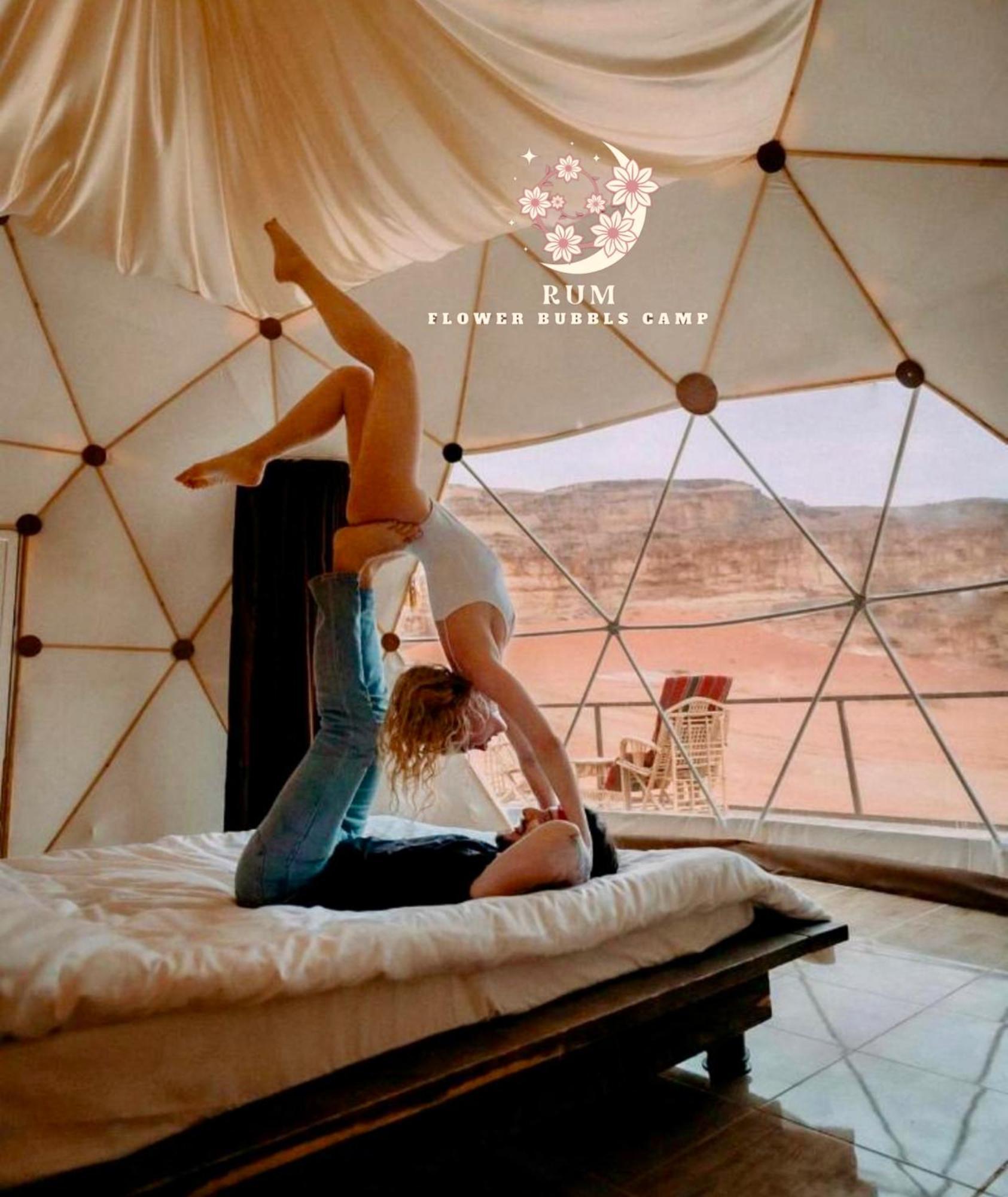Rum Flower Bubbles Luxury Camp Wadi Rum Exteriér fotografie