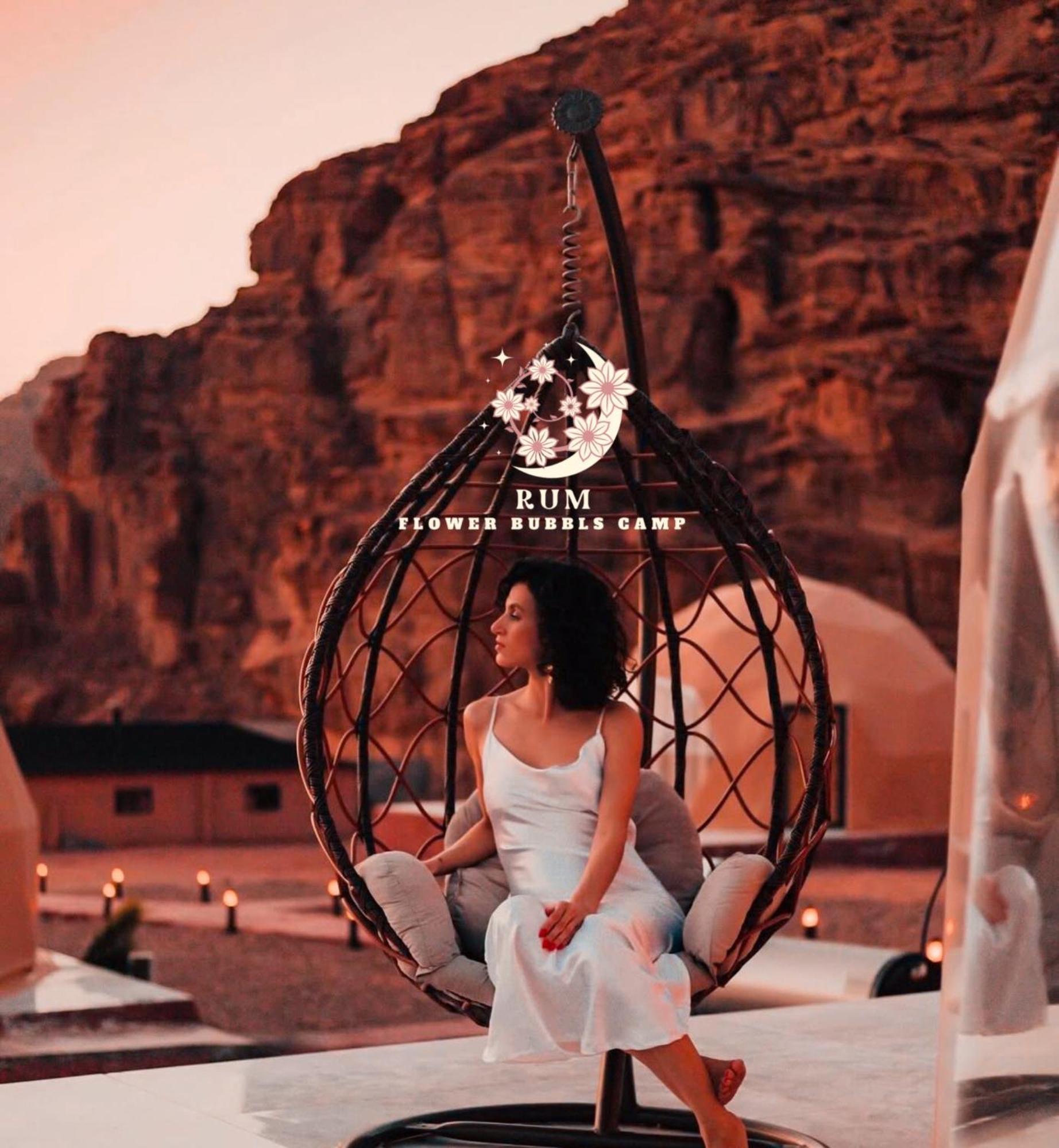 Rum Flower Bubbles Luxury Camp Wadi Rum Exteriér fotografie